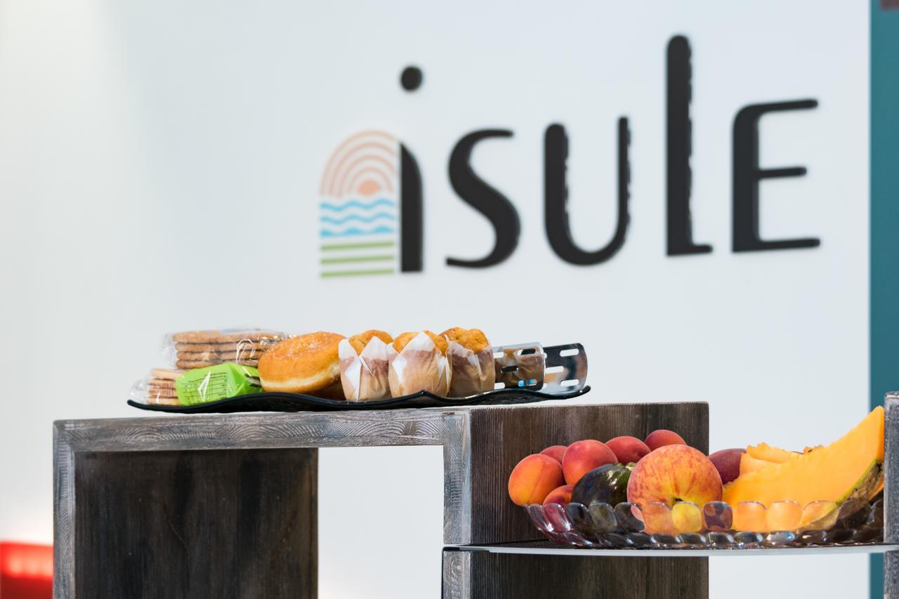 Isule & Breakfast 2*